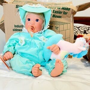 Lee Middleton Doll Girl doll